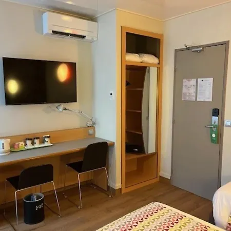 Campanile 14 - Maine Montparnasse Hotel 3*