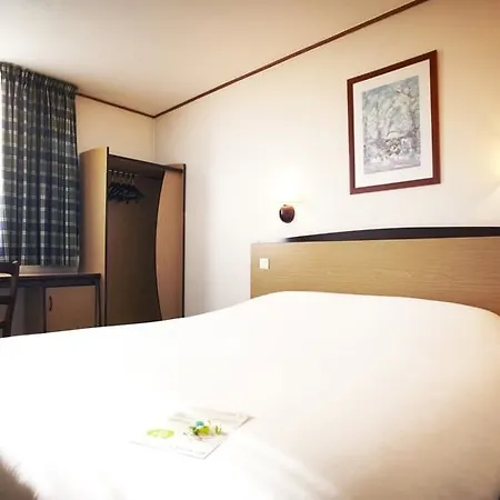Campanile 14 - Maine Montparnasse Hotel 3*