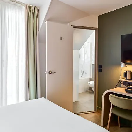 Campanile Prime - 14 Maine Montparnasse Hotel