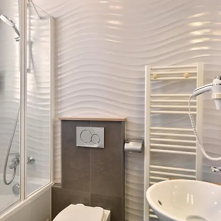Campanile Prime - 14 Maine Montparnasse 3*