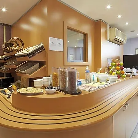 Campanile Prime - 14 Maine Montparnasse 3* パリ